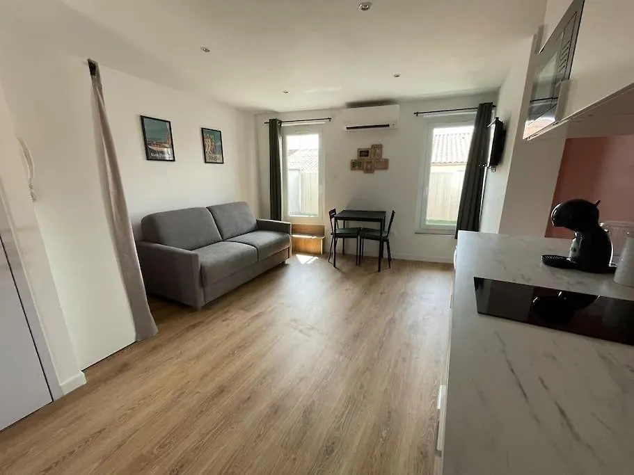 Apartment Studio Hyper Centre Avec Balcon Wifi Et Climatisation Toulon France