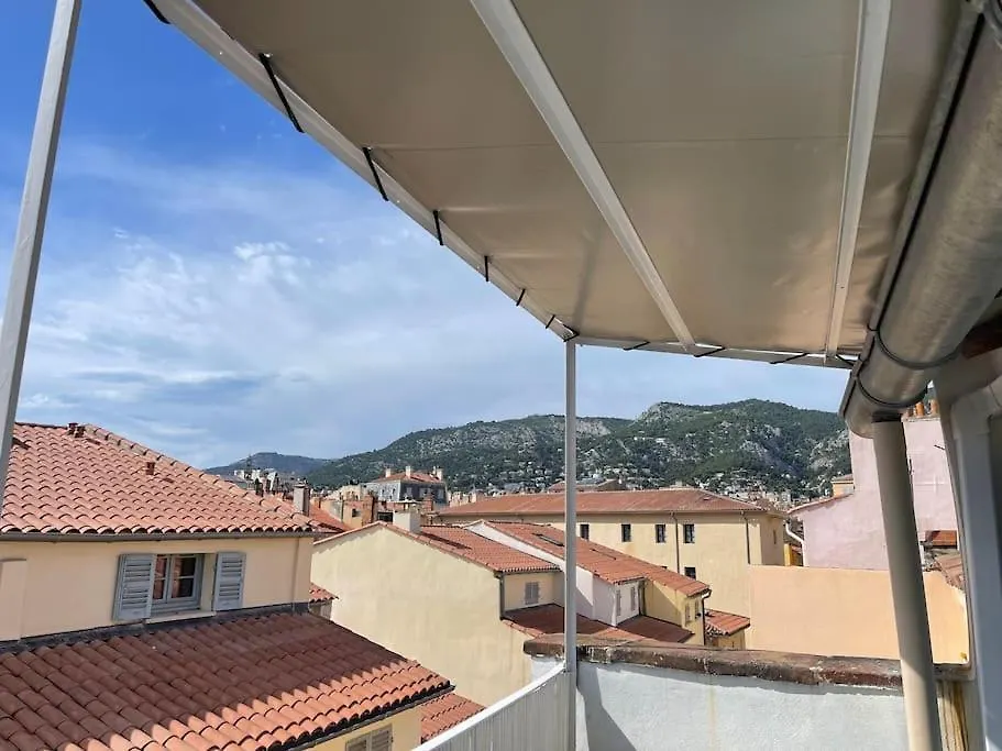 Studio Hyper Centre Avec Balcon Wifi Et Climatisation Toulon 0*,  France